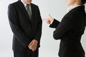 ビジネス心理学　管理職必見　その指導が部下の勇気をくじいてる！