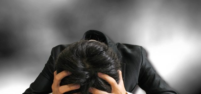 人間関係の悩みや不愉快な現実を引き寄せる心の仕組み（防衛機制）